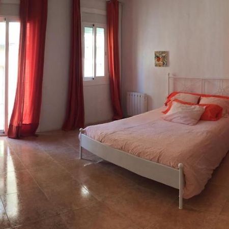 Reus Apartments Bagian luar foto