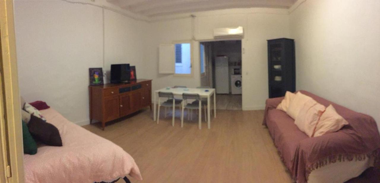 Reus Apartments Bagian luar foto
