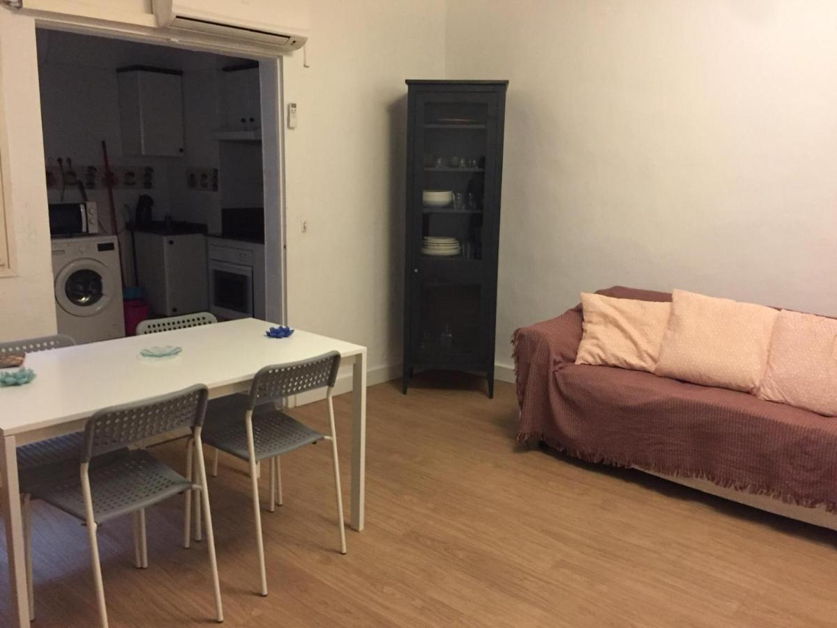 Reus Apartments Bagian luar foto