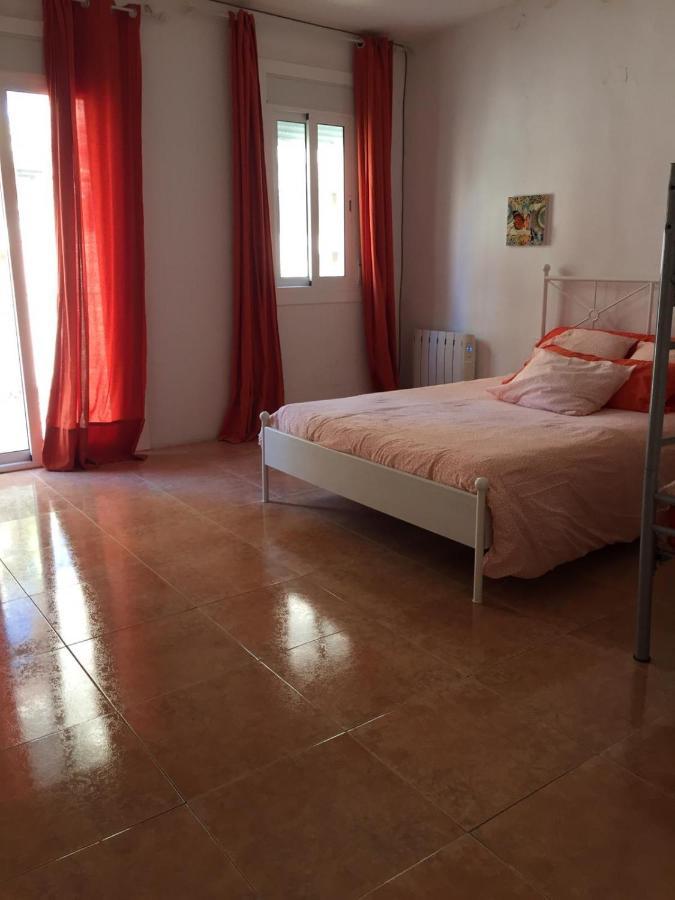 Reus Apartments Bagian luar foto