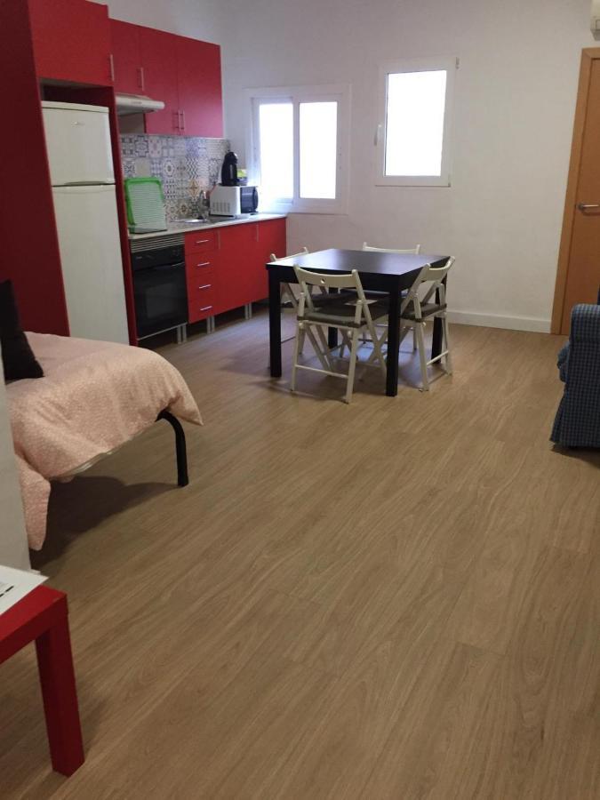 Reus Apartments Bagian luar foto