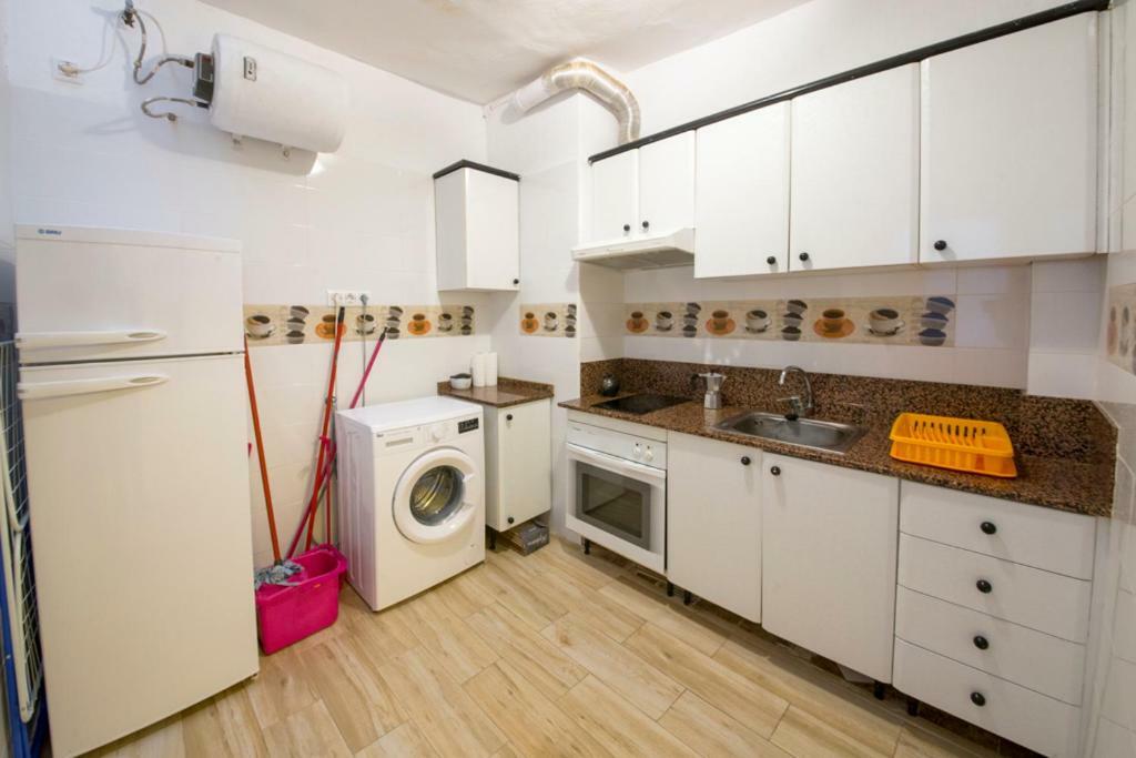 Reus Apartments Bagian luar foto